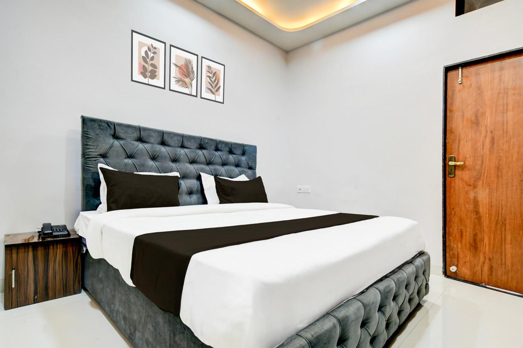 Super Hotel O D.V Near Medanta Hospital Индаур Экстерьер фото